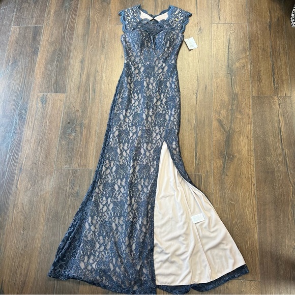 🆕 DAVID'S BRIDAL long lace cap sleeve dress with keyhole back SZ 3 - Picture 6 of 10